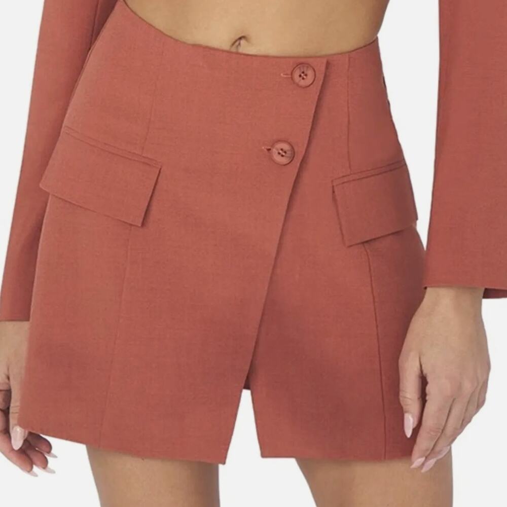 NWT WEWOREWHAT Asymmetrical Button Front Pocket Split Hem Blazer Mini Skirt XS - Picture 1 of 11